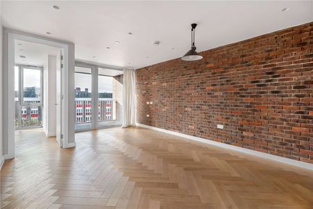 One-bedroom apartment with a private balcony. - Photo 2