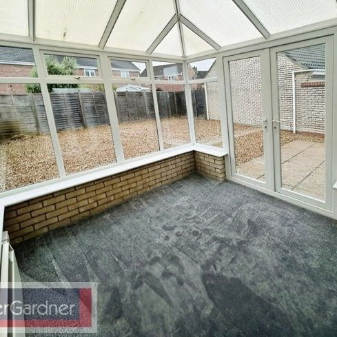 Nelson Crescent, Longstanton, Cambridge - Photo 1