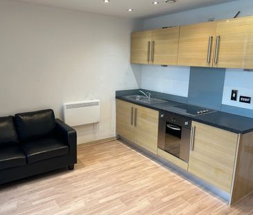 Studio Flat, St. Paul's Square, B3 - Photo 2