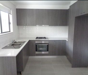 Modern Villa style home in Prime Location - Photo 2
