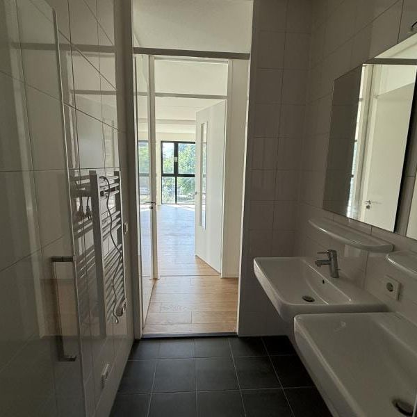 Haarlemmerweg 568, Woon- en Groengebied Sloterdijk, 1014BL, Amsterdam - Photo 1