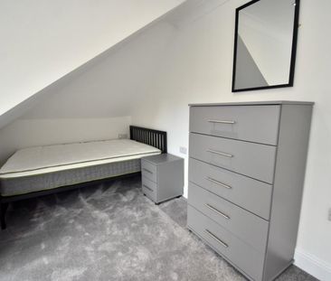 1 bedroom Flat To Let - Photo 4
