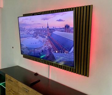 Sonnige, möblierte 2,5-Zimmer-Wohnung mit Balkon und Parkplatz in - Photo 3