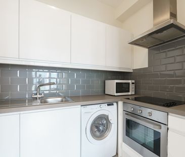 Scarriff House, Custom House Square, IFSC, Dublin 1, D01 YN24 - Photo 5