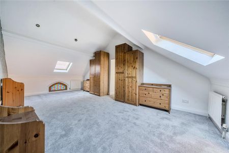 3 bedroom detached house to rent - Photo 3