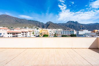 ¡Oportunidad Única! Fantástico Piso Reformado en el Corazón de Adeje – 0067-04588