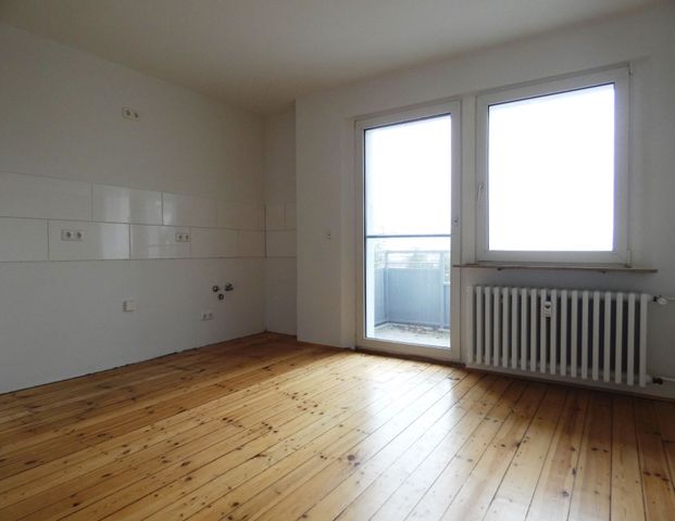 *** modernisierte 2-Zimmer-Wohnung mit Balkon! *** - Photo 1