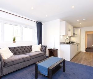 1 Bedrooms Flat to rent in Cockayne House, Woodley, Berkshire RG5 | £ 219 - Photo 1