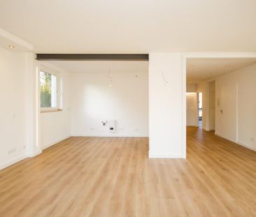 Lichtdurchflutete Wohnung in ruhiger Wohnlage – Erstbezug nach Mode... - Photo 2