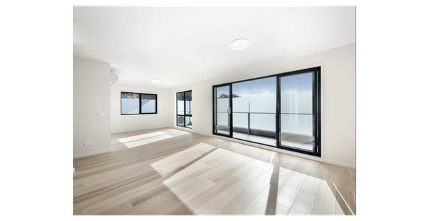 2 Bedrooms 1 Bathroom Box Hill central area Apartment - Photo 1