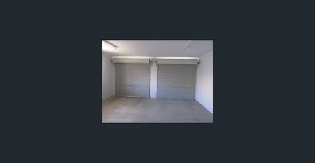 FAMILY LIVING MT LOUISA - Photo 4