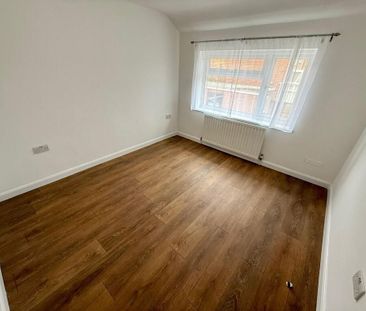 Farmlea Road, Portsmouth - Photo 4