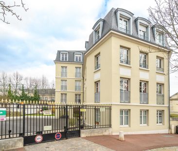 location Appartement T3 DE 80.72m² À ST GERMAIN EN LAYE - Photo 2