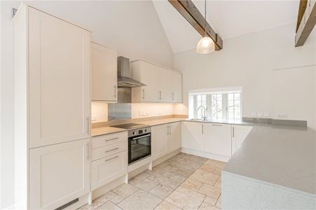 **Village location close to Oxford**Electricity included in rent** Stylish 3 bedroom/2 bathroom barn conversion finished to a high specification in desirable Wytham Village. - Photo 5