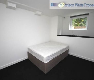 7 Bed - Langdale Terrace, Headingley, Leeds - Photo 3