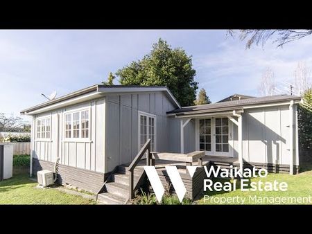 Charming Stand-Alone Character Home - Photo 4