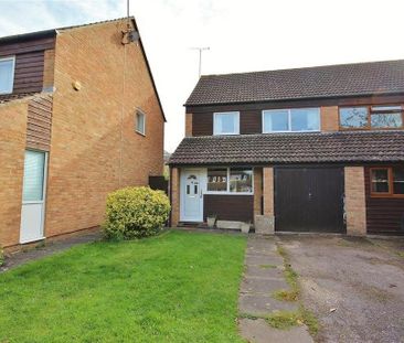 3 bedroom semi-detached house to rent - Photo 3
