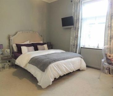 2 Bed Terraced House, Clayton Street, SK16 - Photo 4