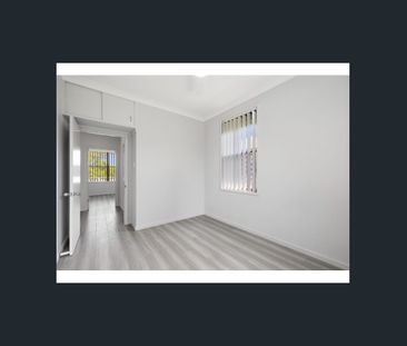 Internally renovated Four bedroom, two bathroom home! - Photo 1