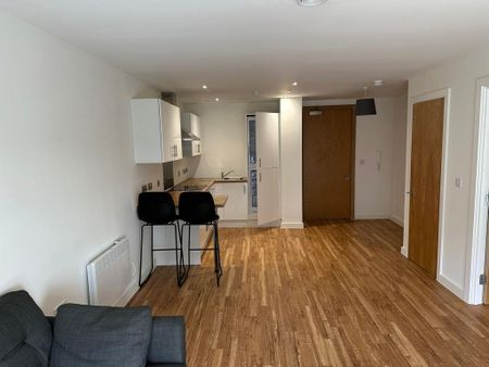 1 Bed Flat, Pomona Strand, M16 - Photo 2