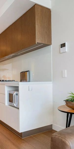Furnished Apartment in the Heart of South Yarra - Photo 1