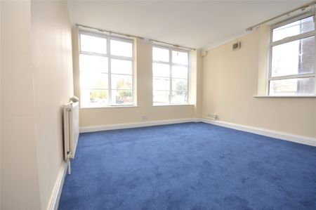 Century House, Streatham High Road, London, SW16 - Photo 4