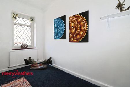 2 bedroom end of terrace house to rent - Photo 2