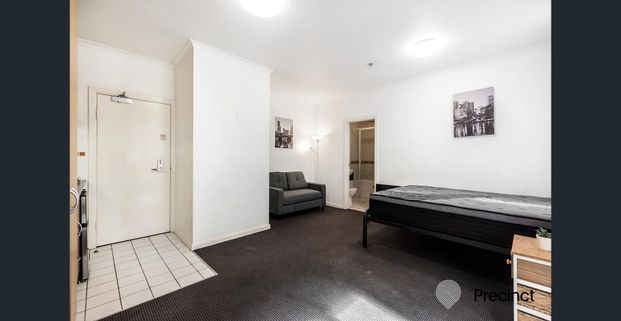 Furnished studio in the heart of the CBD - Photo 1