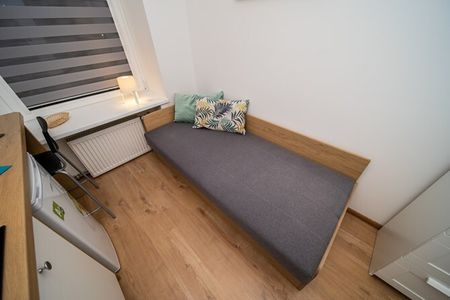 Łódź Łódź-Polesie, 6 Sierpnia - Photo 4