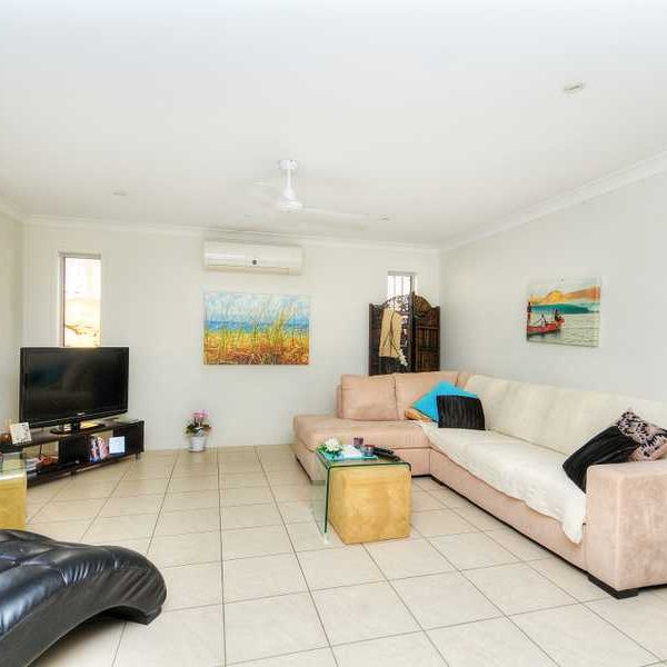 2/9 Monza Drive, Oxenford QLD 4210 - House For Rent | Domain - Photo 1