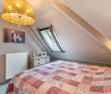 Smaakvol afgewerkt appartement op de tweede verdieping in hartje Be... - Photo 3