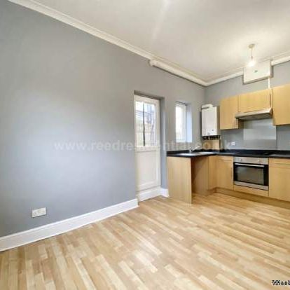 1 bedroom property to rent in Westcliff On Sea - Photo 1