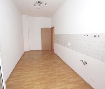 Helle 2-Zimmer Wohnung im 2. OG mit Balkon in Plauen - Foto 1