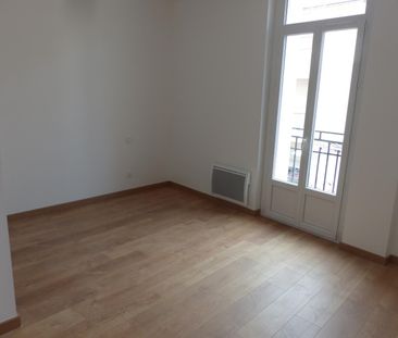 Location Appartement 4 pièces 83m² PERPIGNAN 66000 - Photo 3