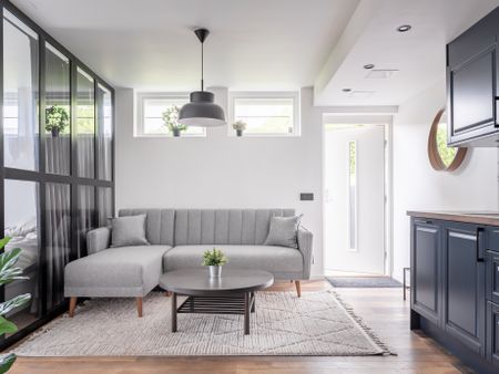 Hökbursvägen, Tumba - Foto 3