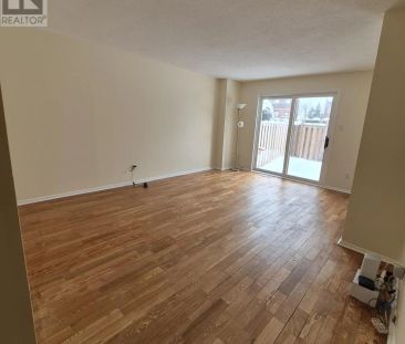 8 - 8A ARNOLD DRIVE - Photo 2