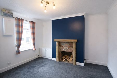 School Street, Darfield, S73 - Photo 2