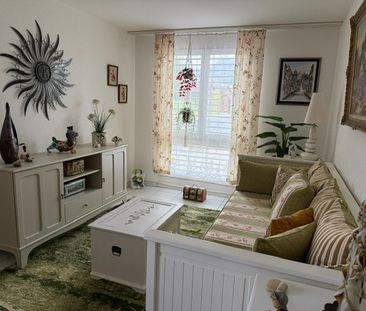 Helle 4-Zimmer-Wohnung mit Balkon in Ormalingen - Foto 2