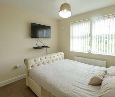 Priory Chase, Pontefract, WF8 - Photo 4