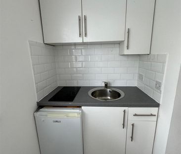 Elm Grove, Cricklewood - Photo 3