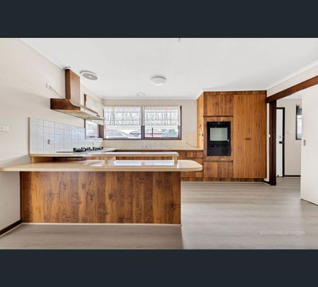 2 Wordsworth Court, Bundoora, Vic 3083 - Photo 4