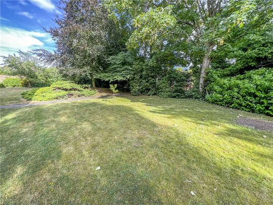 Cleveland Road, Ealing, W13 8BD - Photo 1