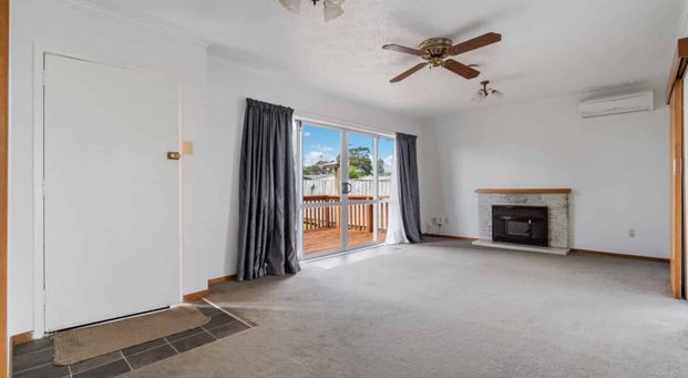 3 Bedroom Home in Prime Location - Photo 1