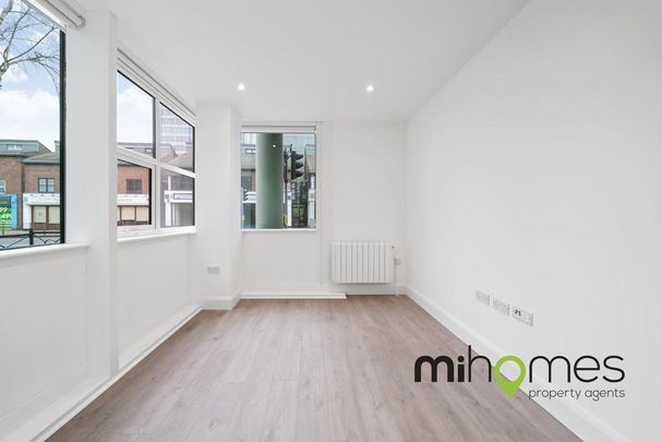 Studio to rent - Photo 1