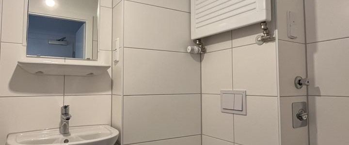 Helle 2-Raum-Wohnung mit Balkon - Foto 1