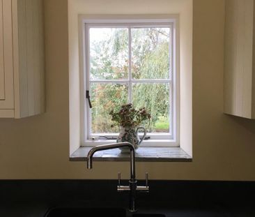 4 bedroom cottage to rent - Photo 2