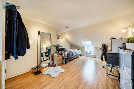 4 bedroom terraced house to rent - Photo 4