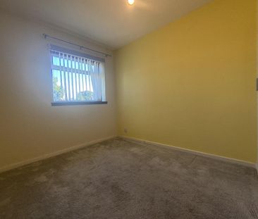 2 bedroom semi-detached house to rent - Photo 4