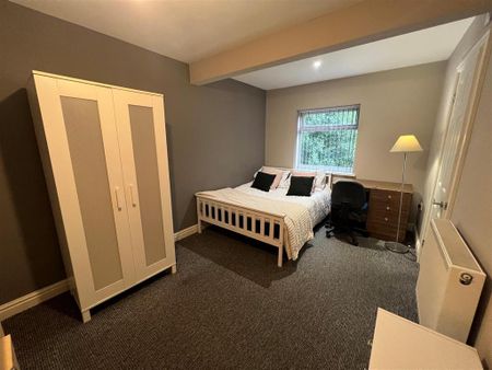 8 bedroom house share to rent - Photo 4