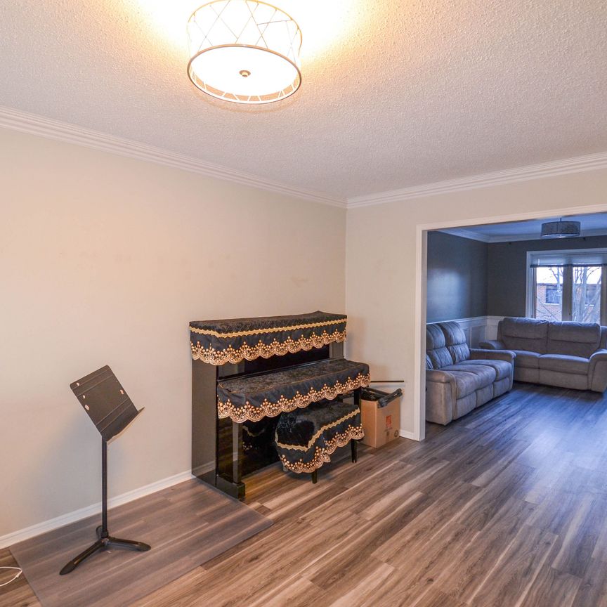 For Lease - 19 Willowbrook Drive, Whitby, Ontario - Photo 1